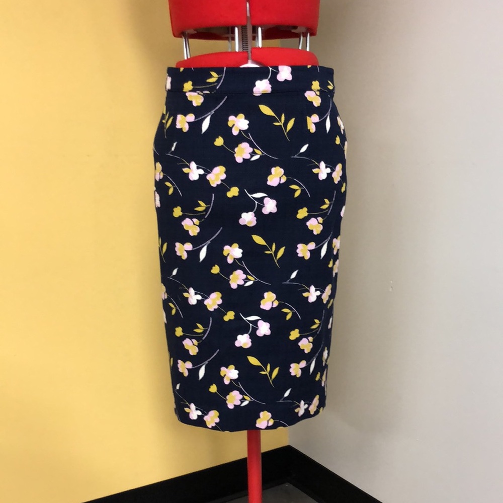 Boden Flower Print Pencil Skirt